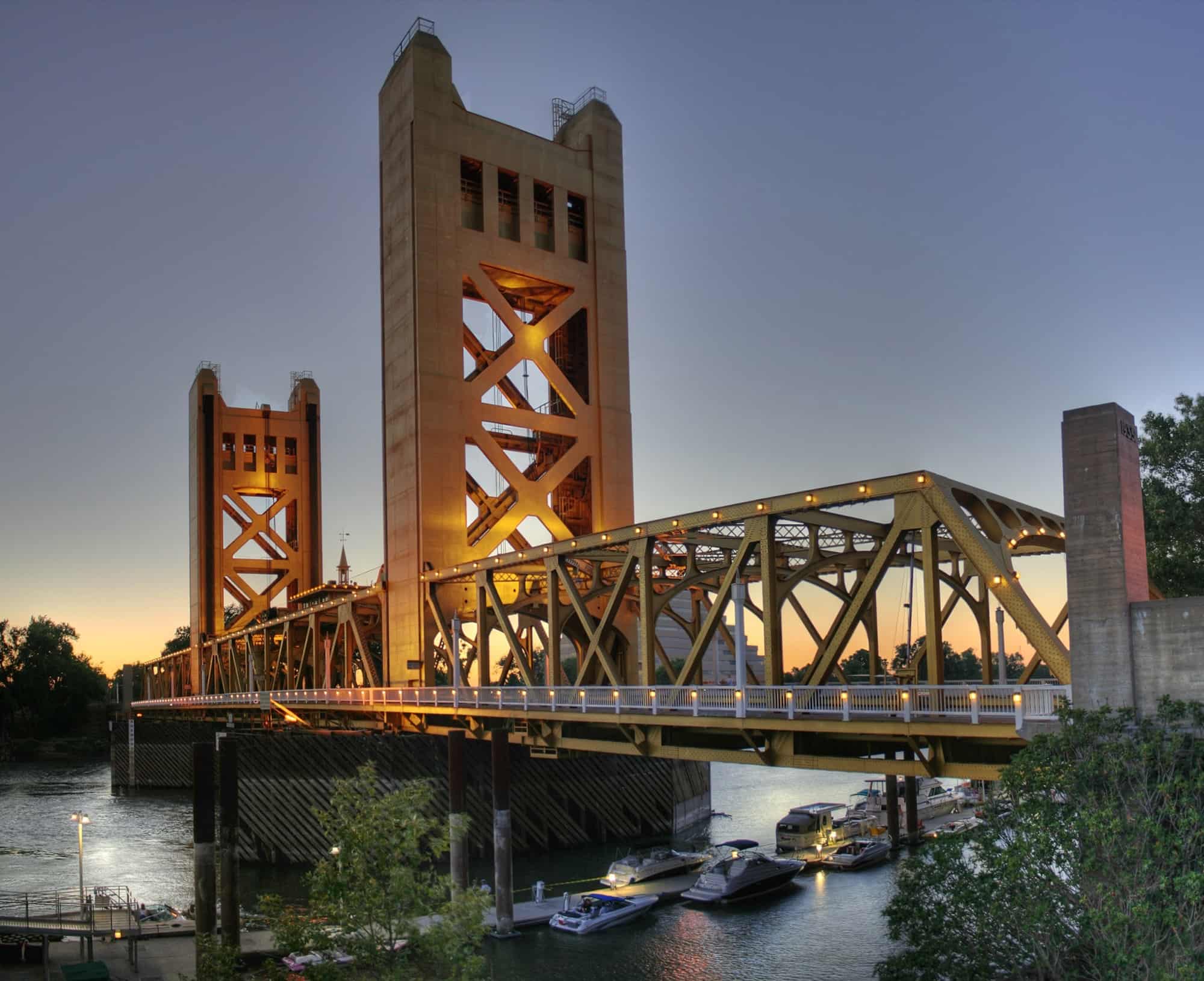 Tower Bridge over the Sacramento River, between Sacramento and West Sacramento